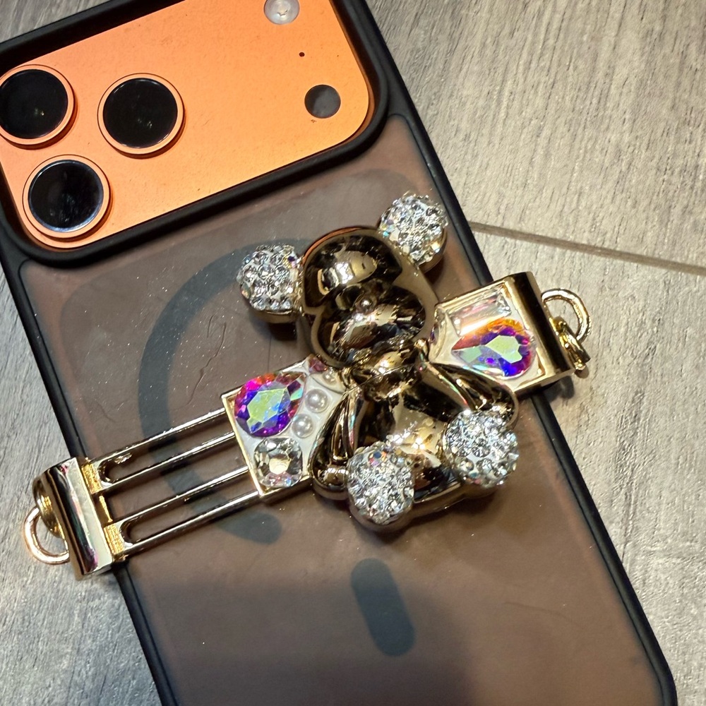 ShopEvelynne Gold and Black Phone Case with Bear Stand